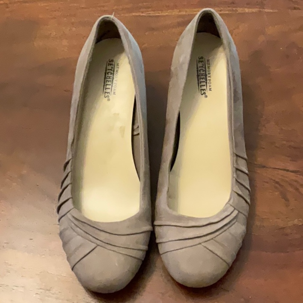 Anthropologie SEYCHELLES SUEDE WEDGE Slip On Taupe Women size 10